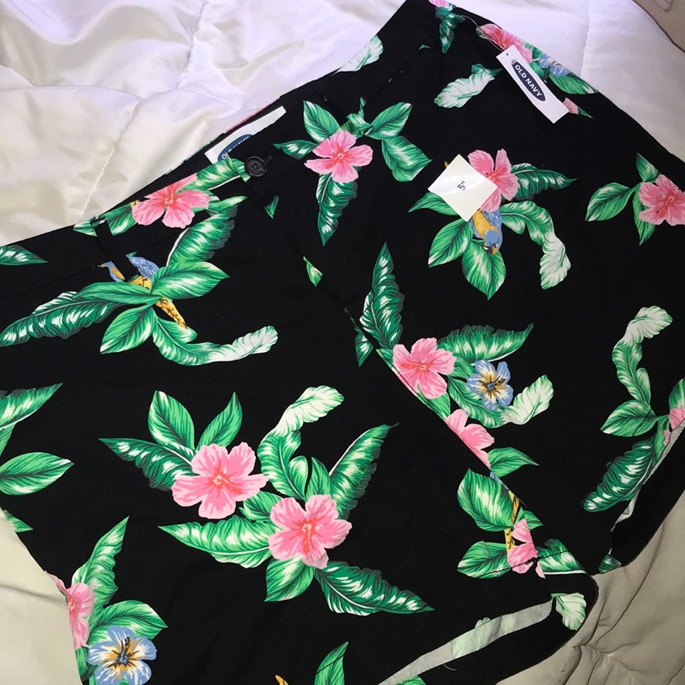 Plus size tropical shorts